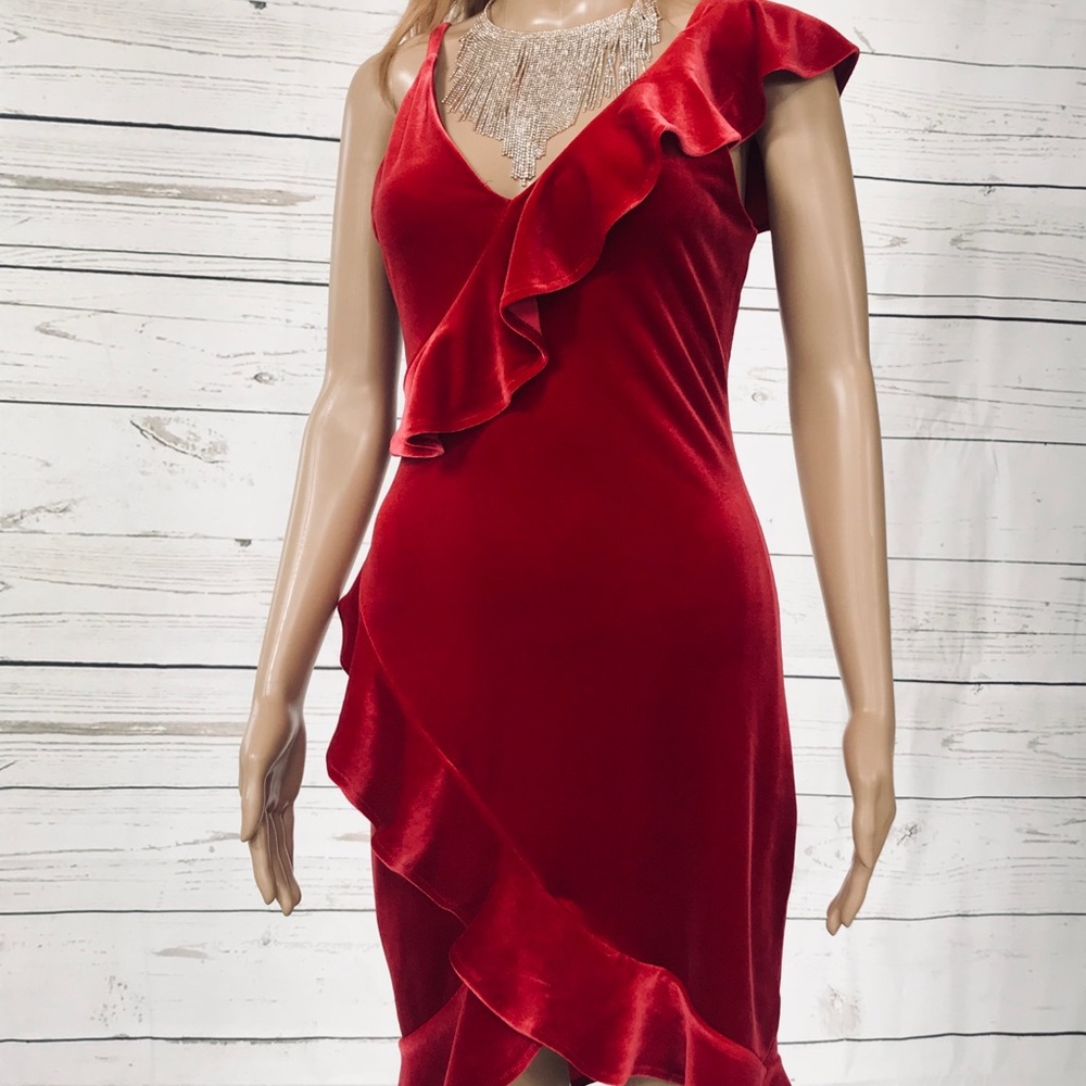🔥NWT Express Red Velvet Lined Party Dress